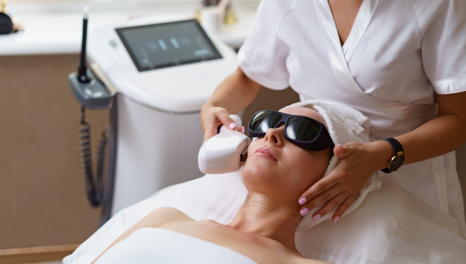 Normal and abnormal laser hair removal side effects explained by Dermacarelab